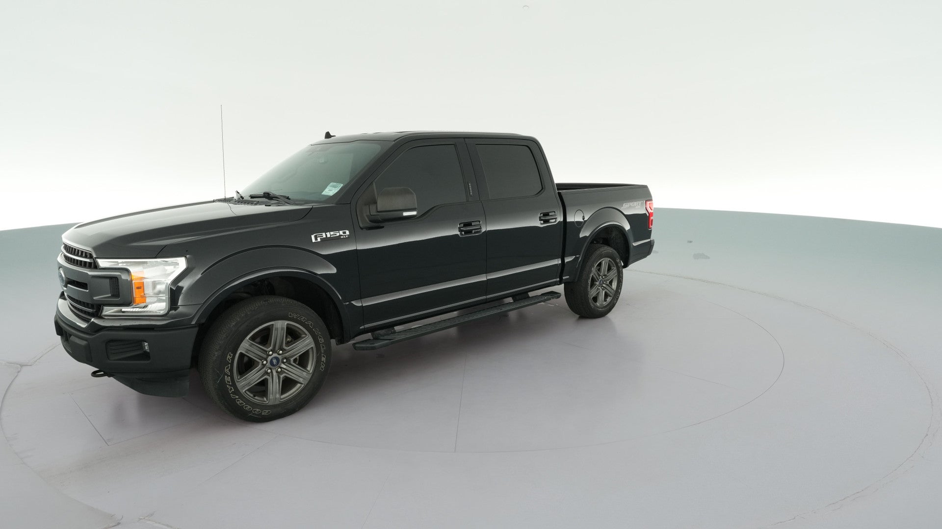 2020 Ford F150 SuperCrew Cab vehicle photo