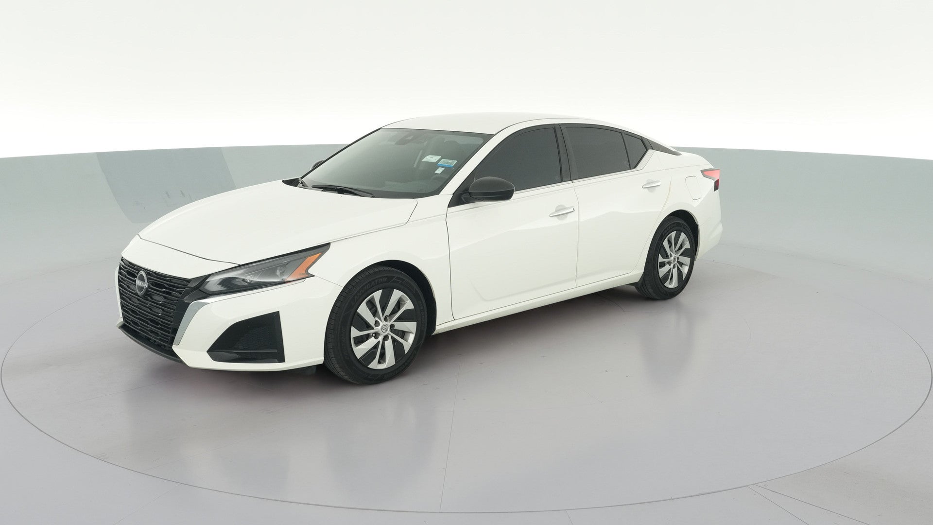 2024 Nissan Altima vehicle photo