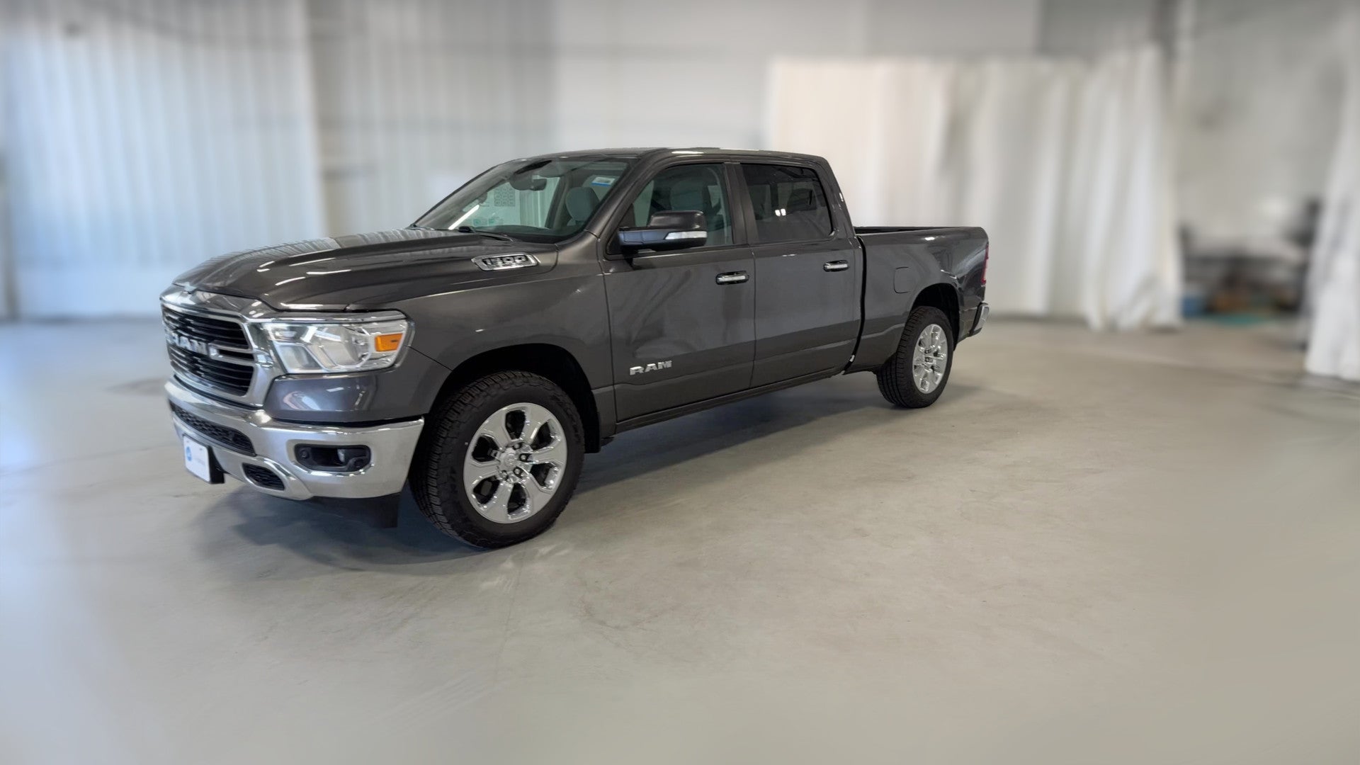 2020 Ram 1500 Crew Cab vehicle photo