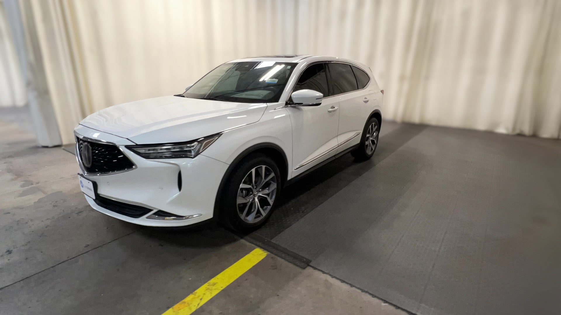 2022 Acura MDX vehicle photo