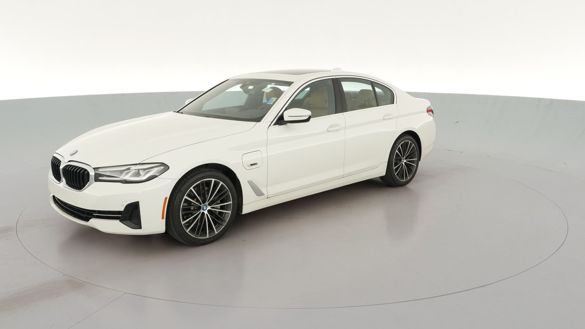 2023 BMW 5 Series vehicle photo