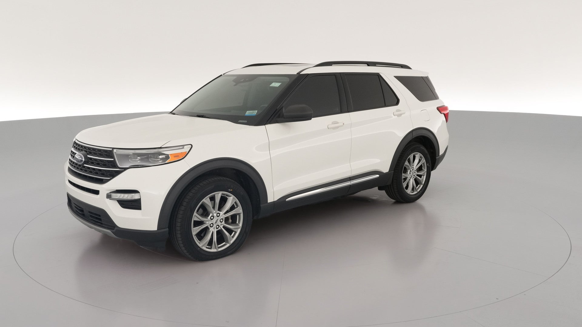 2020 Ford Explorer vehicle photo
