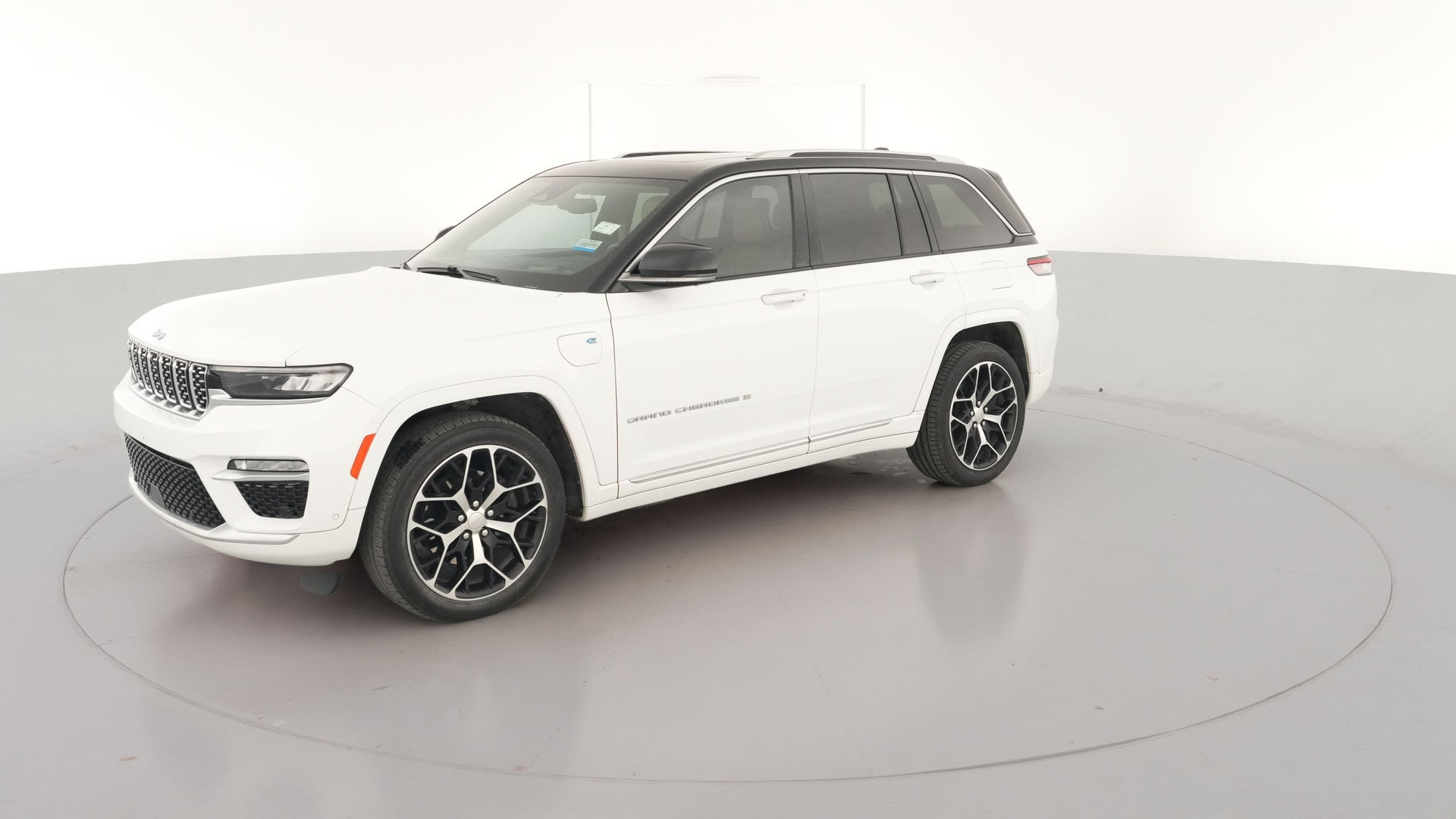 2022 Jeep Grand Cherokee 4xe vehicle photo