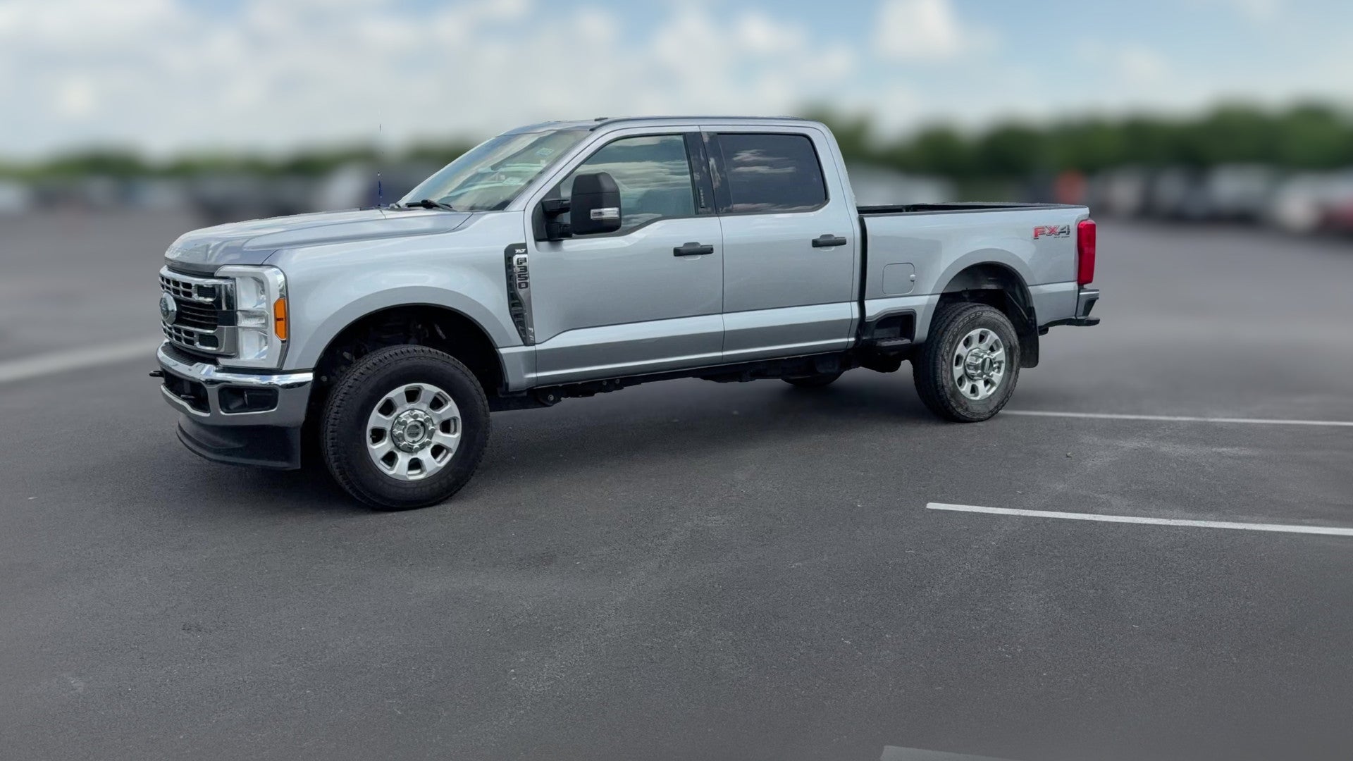 2023 Ford F350 Super Duty Crew Cab vehicle photo