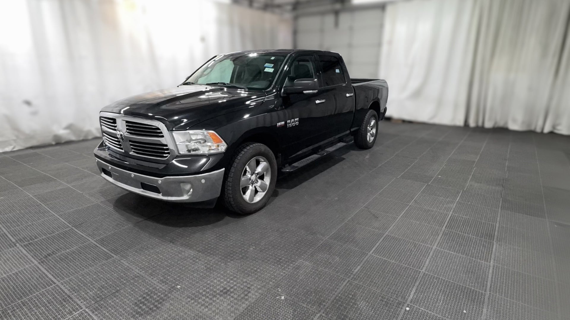 2017 Ram 1500 Crew Cab vehicle photo