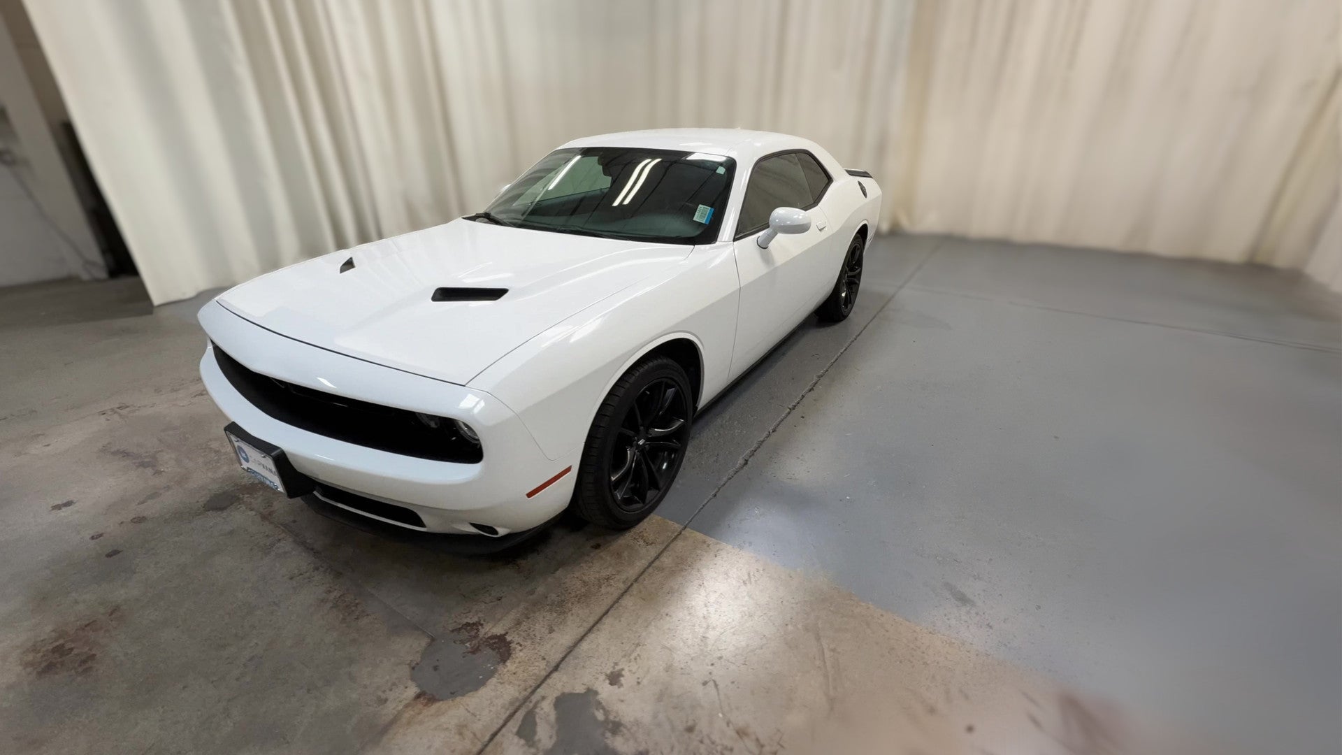 2018 Dodge Challenger vehicle photo