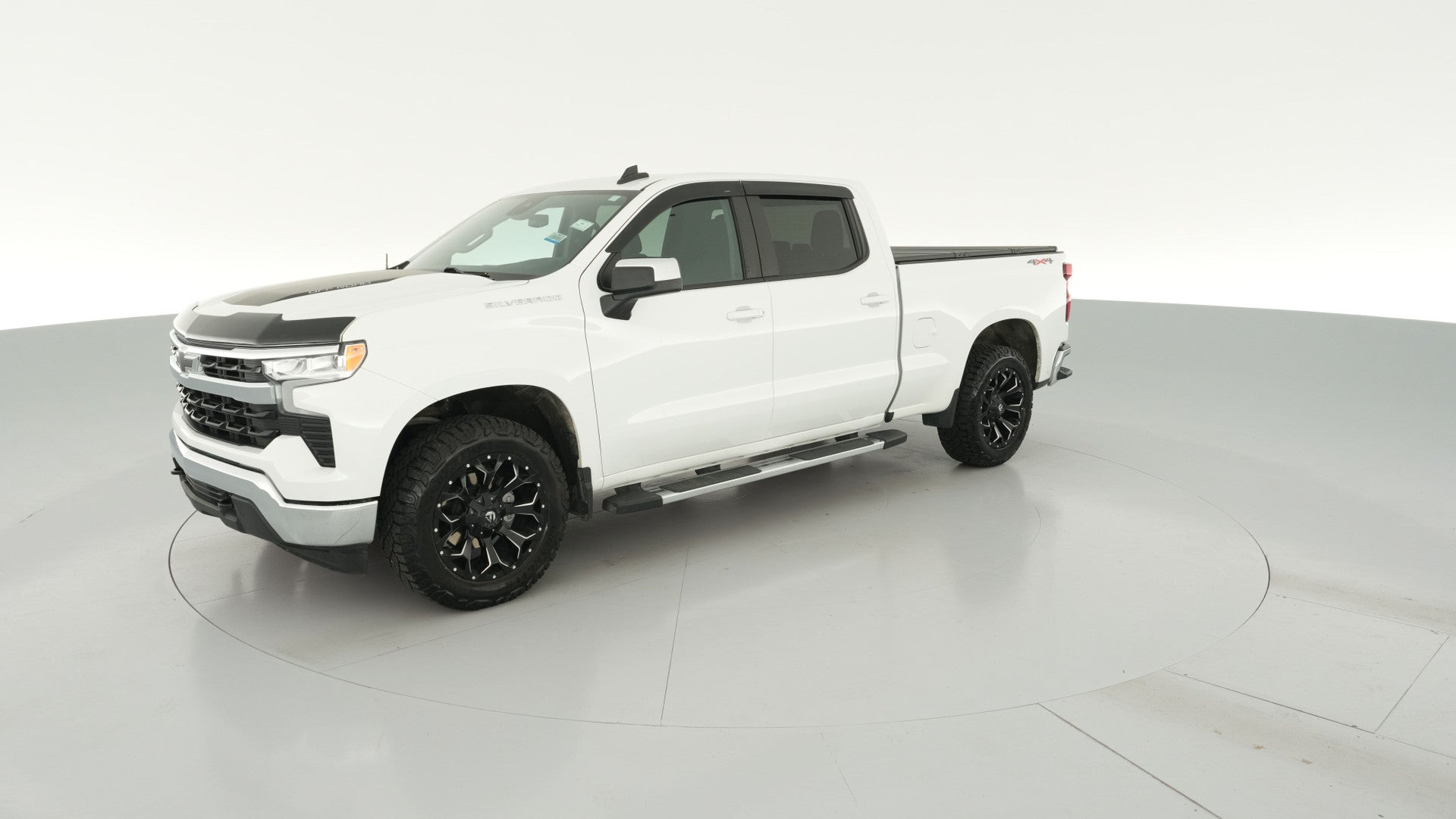 2023 Chevrolet Silverado 1500 Crew Cab vehicle photo