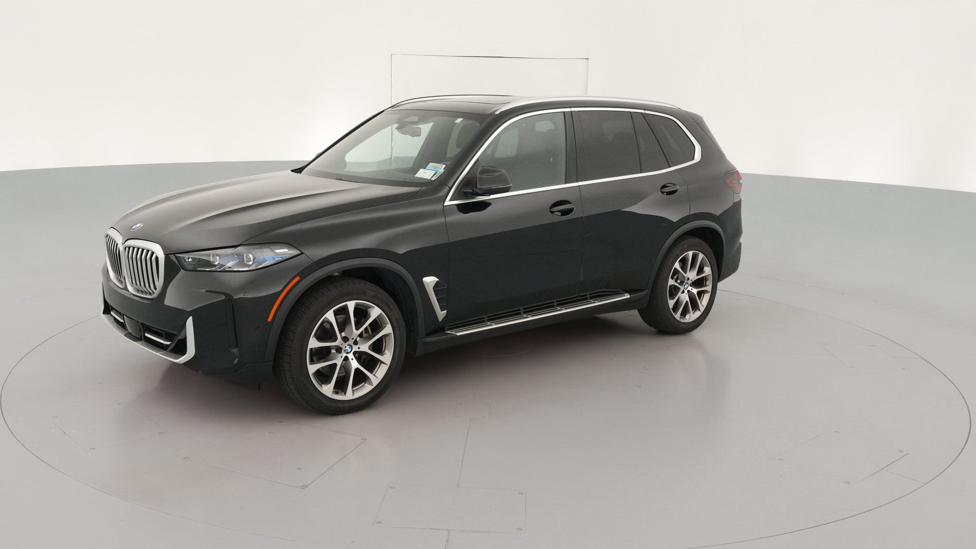 2024 BMW X5 vehicle photo