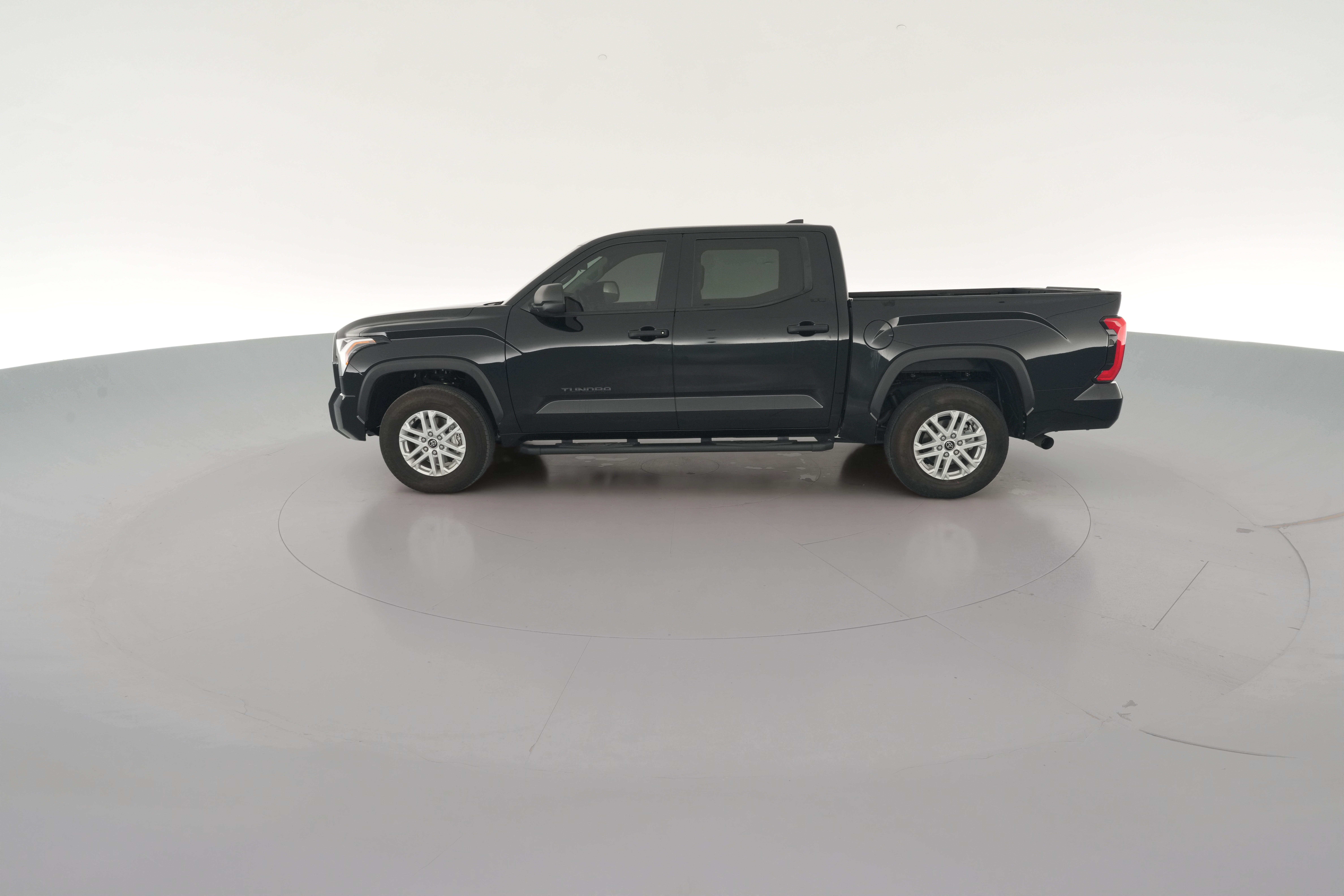 2024 Toyota Tundra SR5 - Photo 26