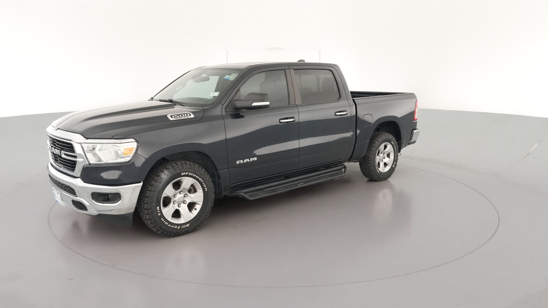 2020 Ram 1500 Crew Cab vehicle photo