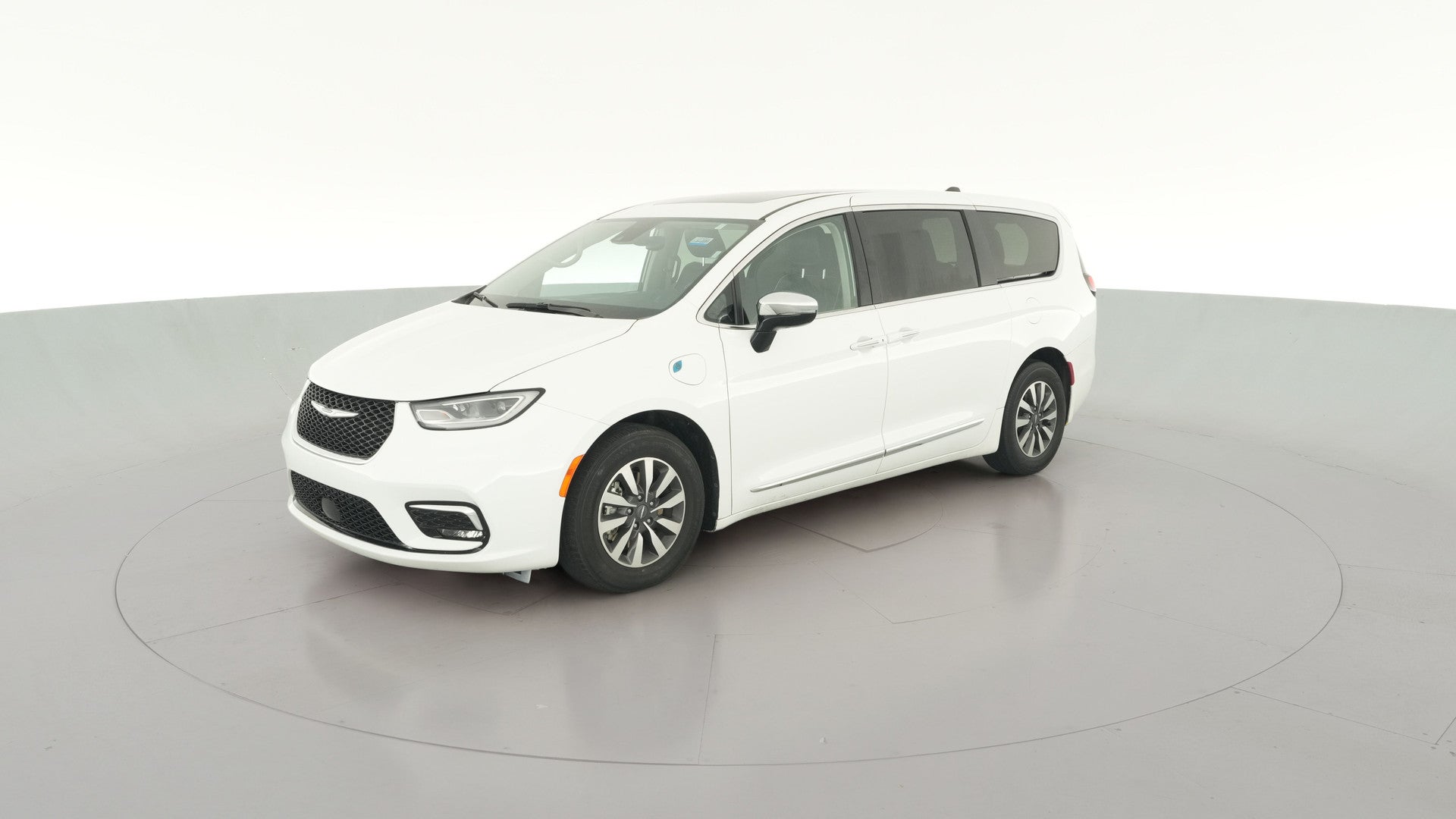 2023 Chrysler Pacifica Hybrid vehicle photo