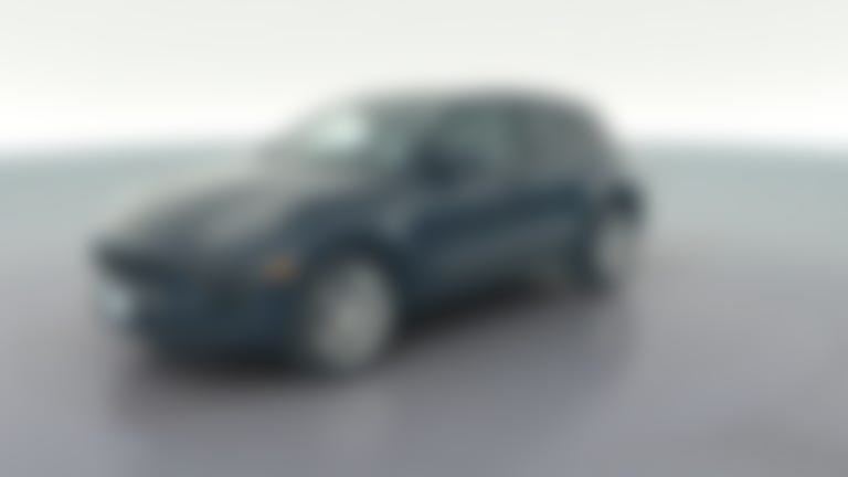 2023 Porsche Macan vehicle photo