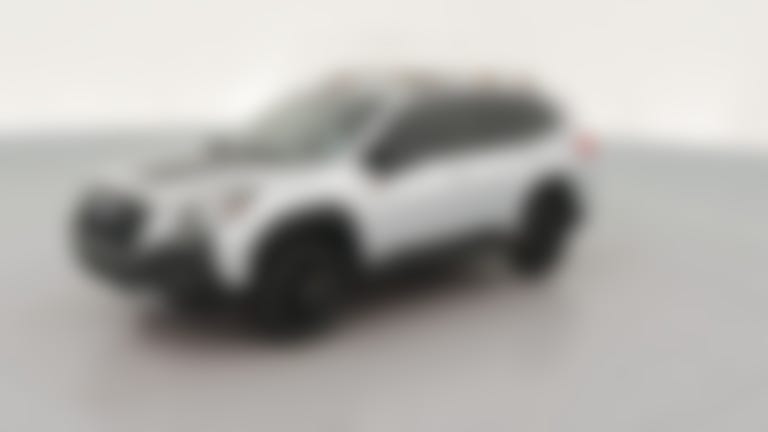 2025 Subaru Forester vehicle photo