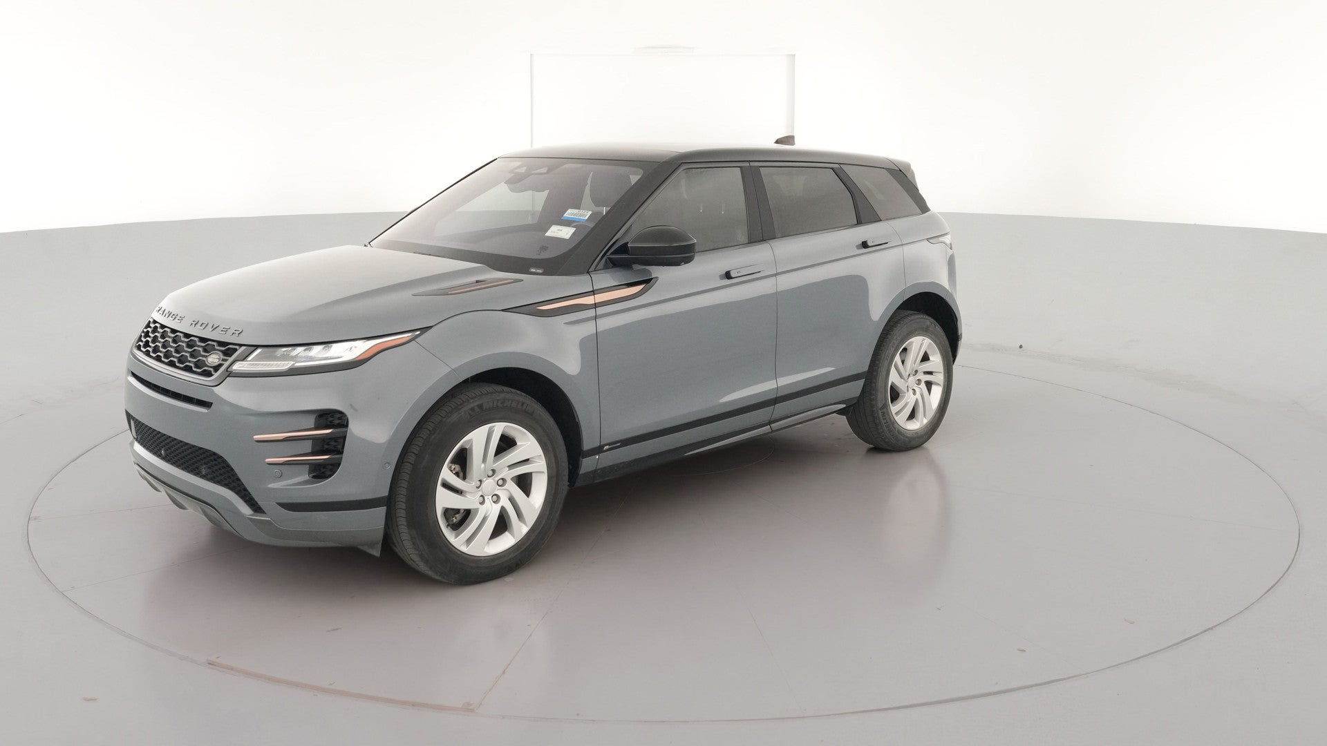 2021 Land Rover Range Rover Evoque vehicle photo