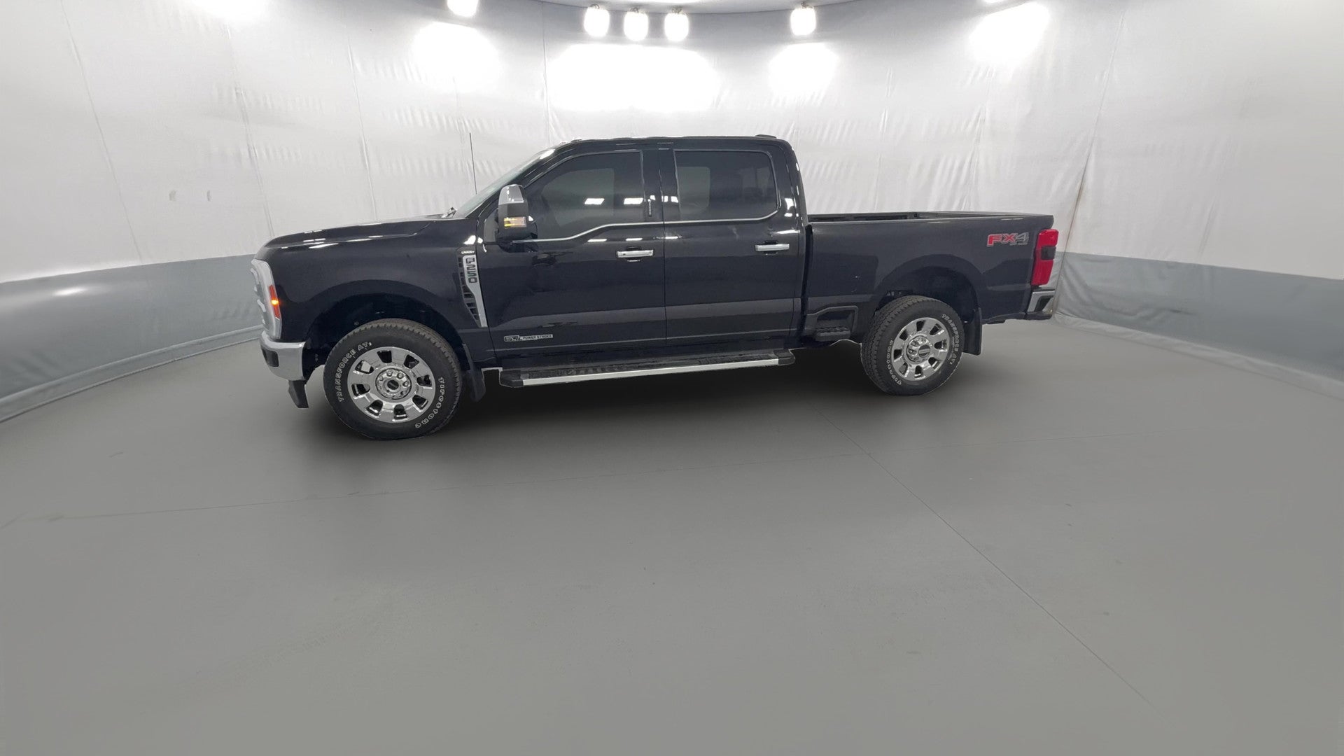 2023 Ford F250 Super Duty Crew Cab vehicle photo