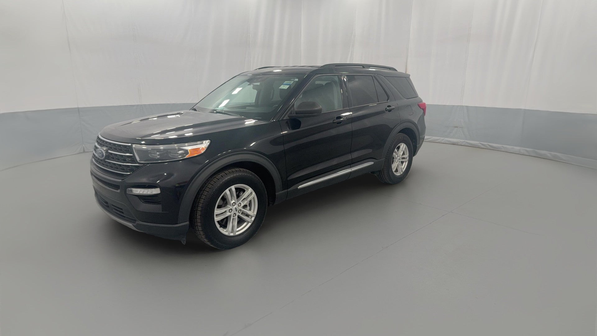2023 Ford Explorer vehicle photo