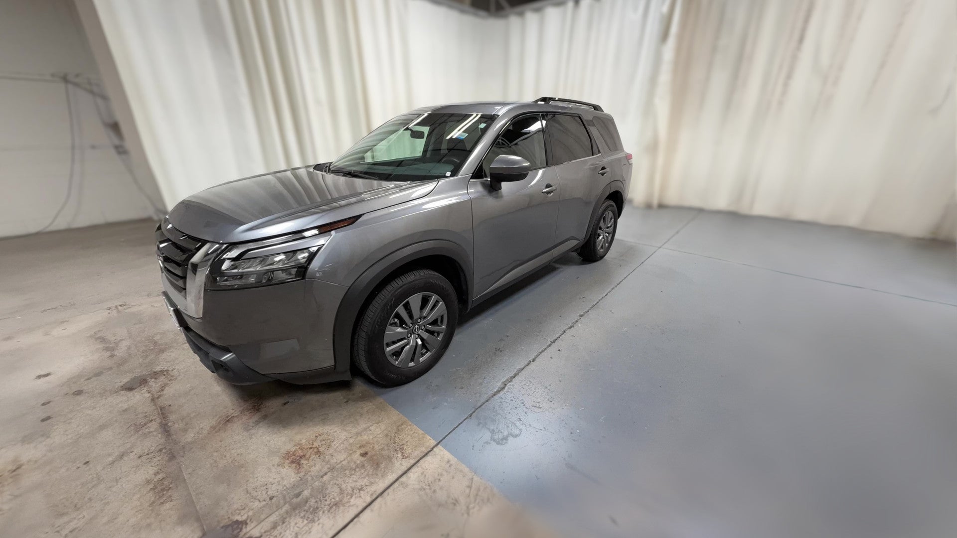 2025 Nissan Pathfinder vehicle photo