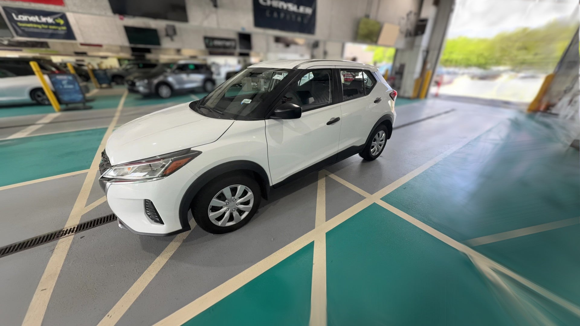 2024 Nissan Kicks vehicle photo