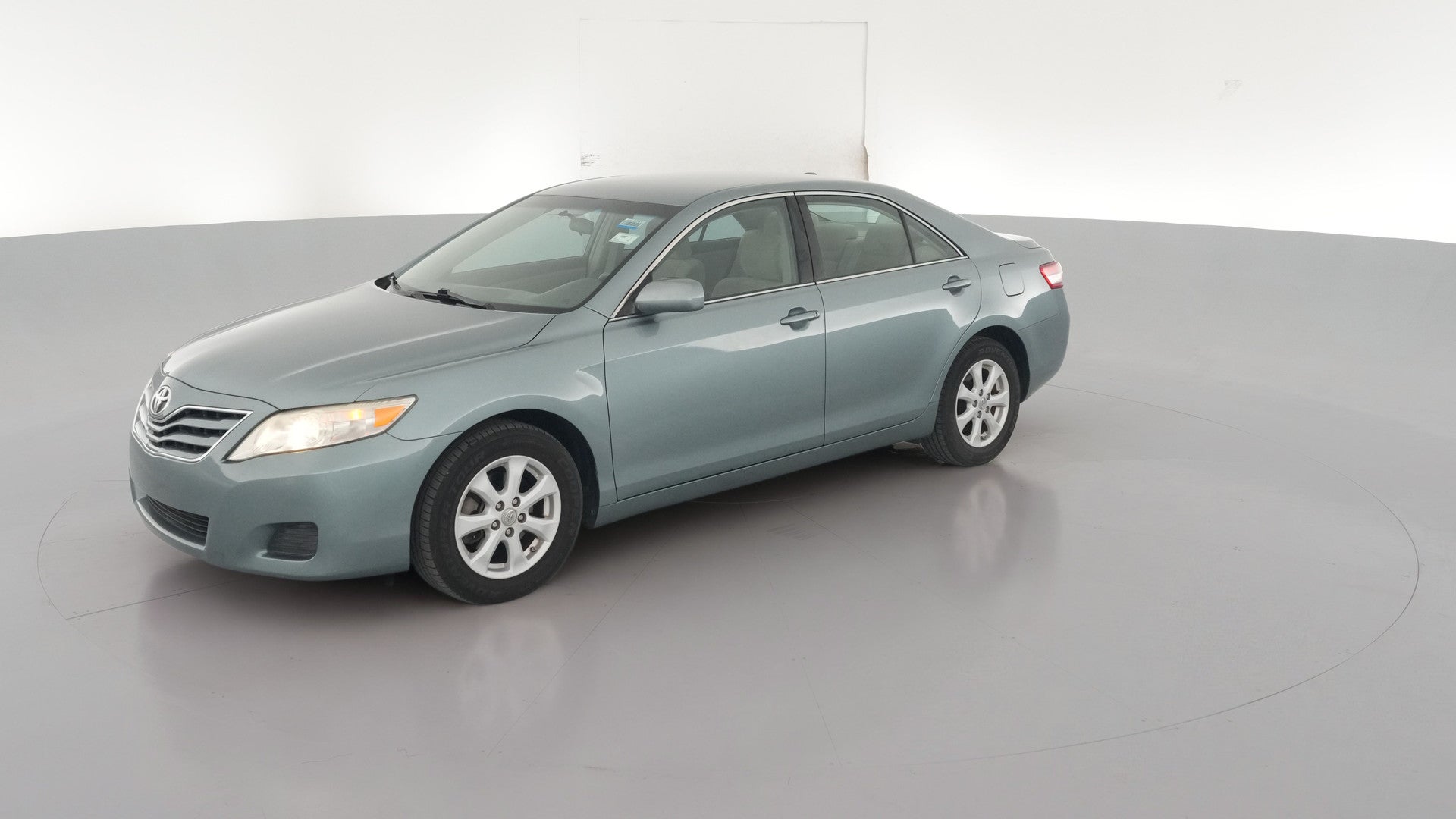 2011 Toyota Camry vehicle photo