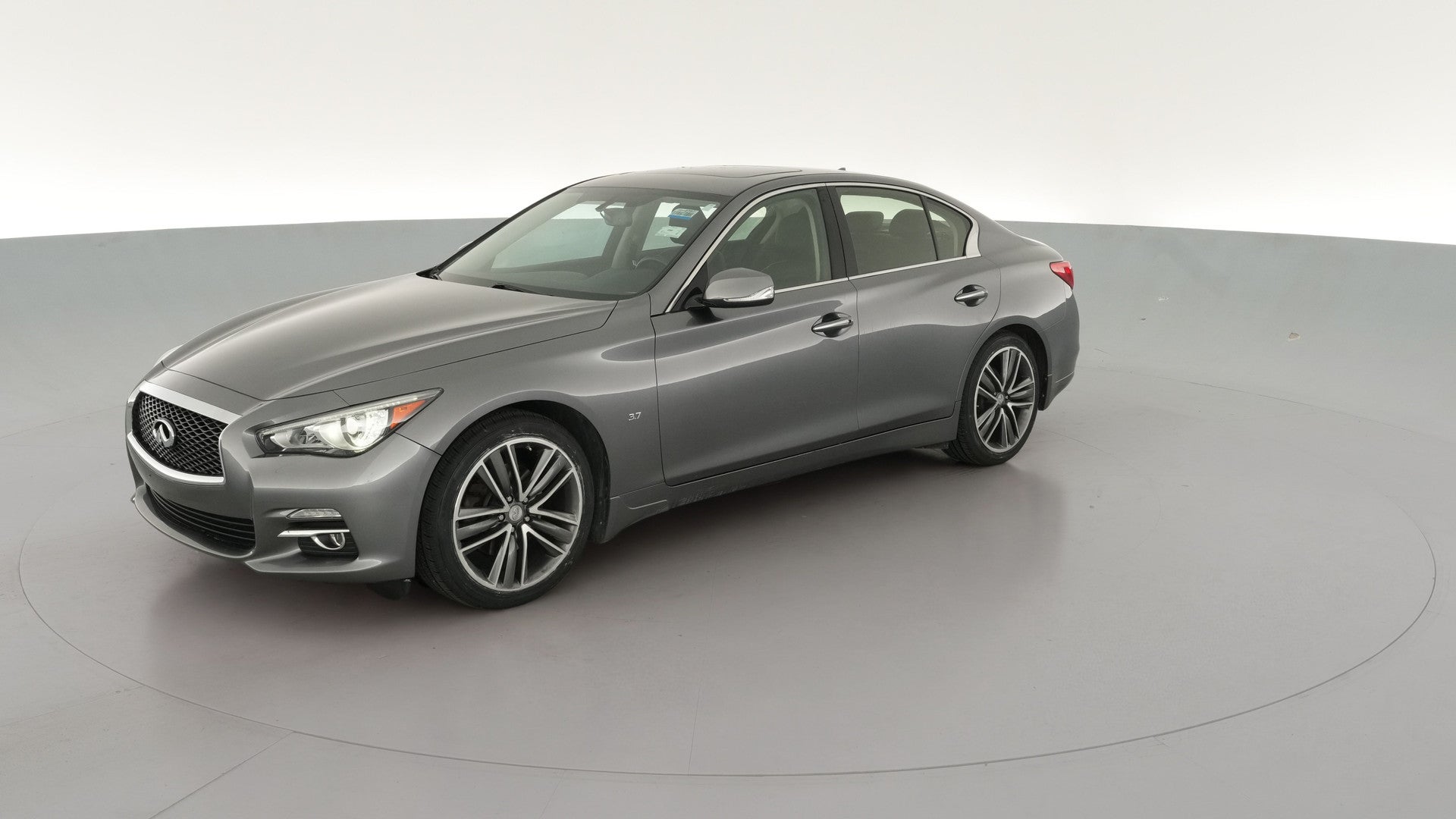 2015 INFINITI Q50 vehicle photo