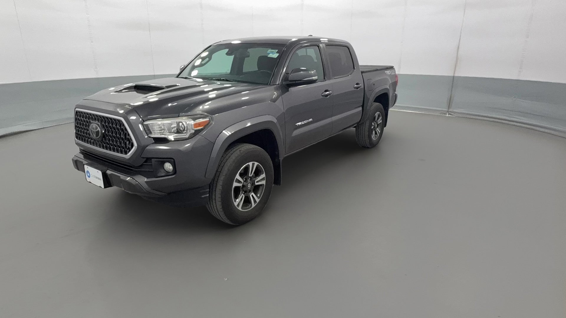 2018 Toyota Tacoma Double Cab vehicle photo