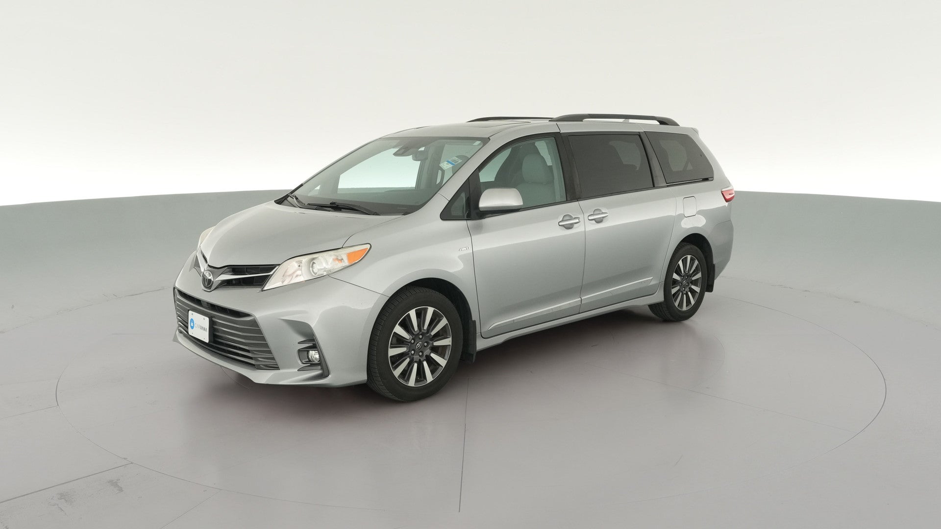 2018 Toyota Sienna vehicle photo