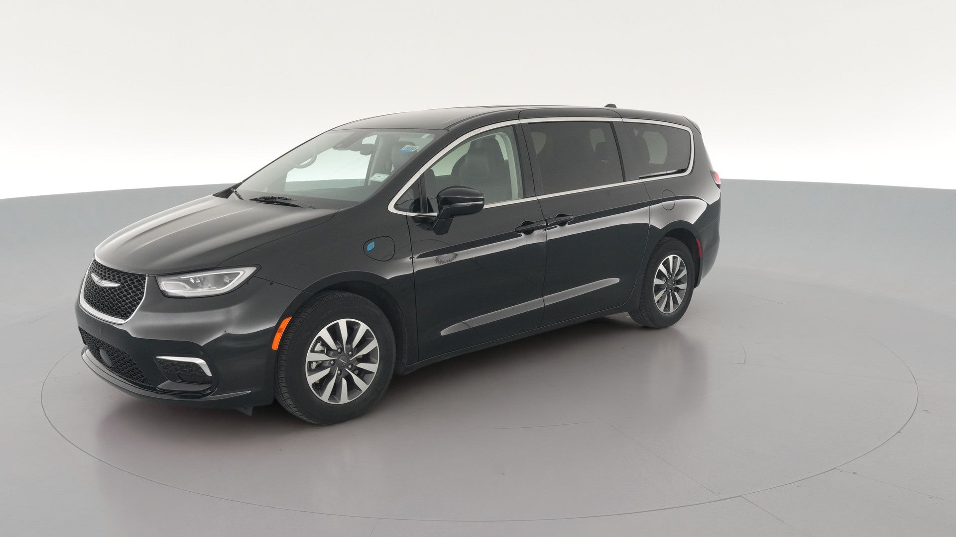 2024 Chrysler Pacifica Hybrid vehicle photo