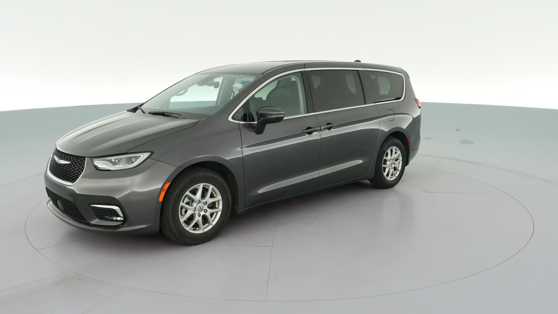2023 Chrysler Pacifica vehicle photo
