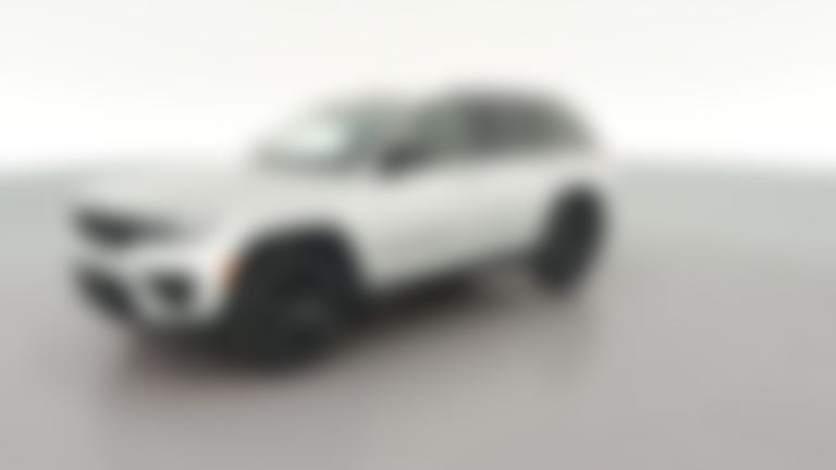 2025 Jeep Grand Cherokee vehicle photo