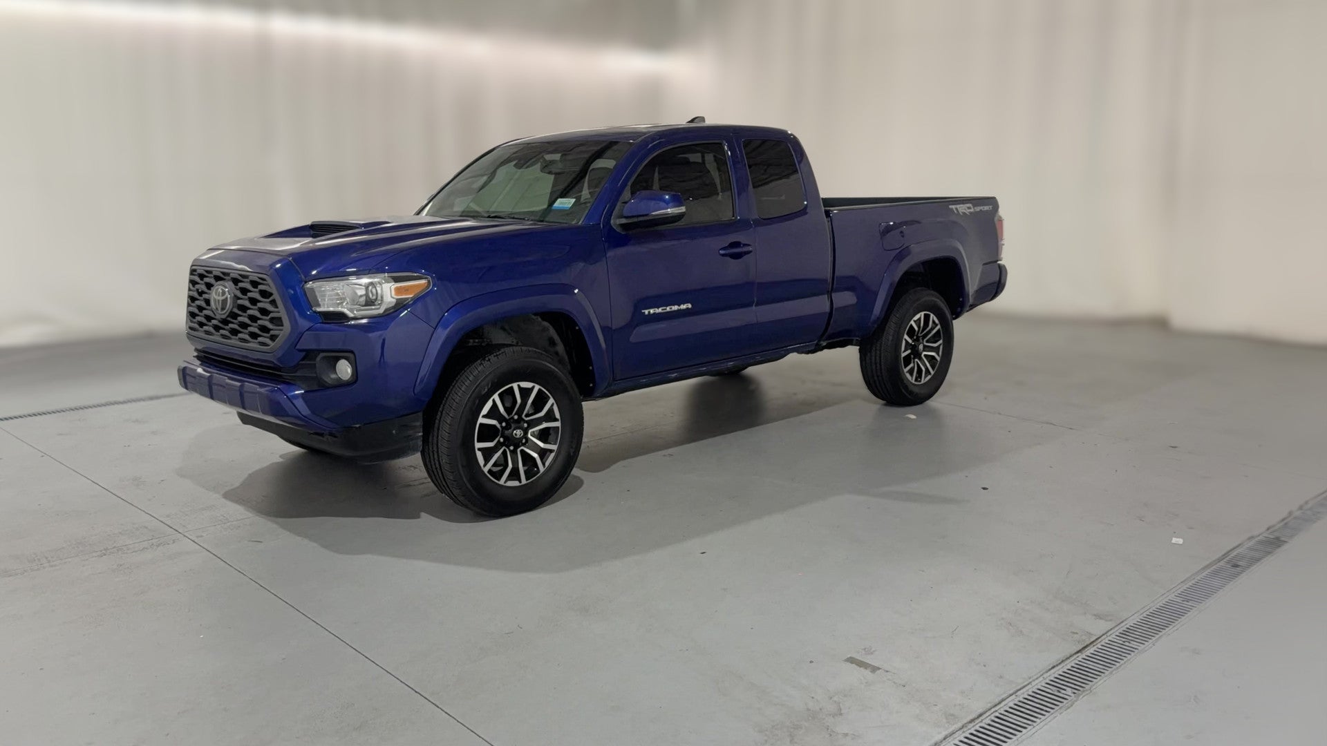 2022 Toyota Tacoma Access Cab vehicle photo