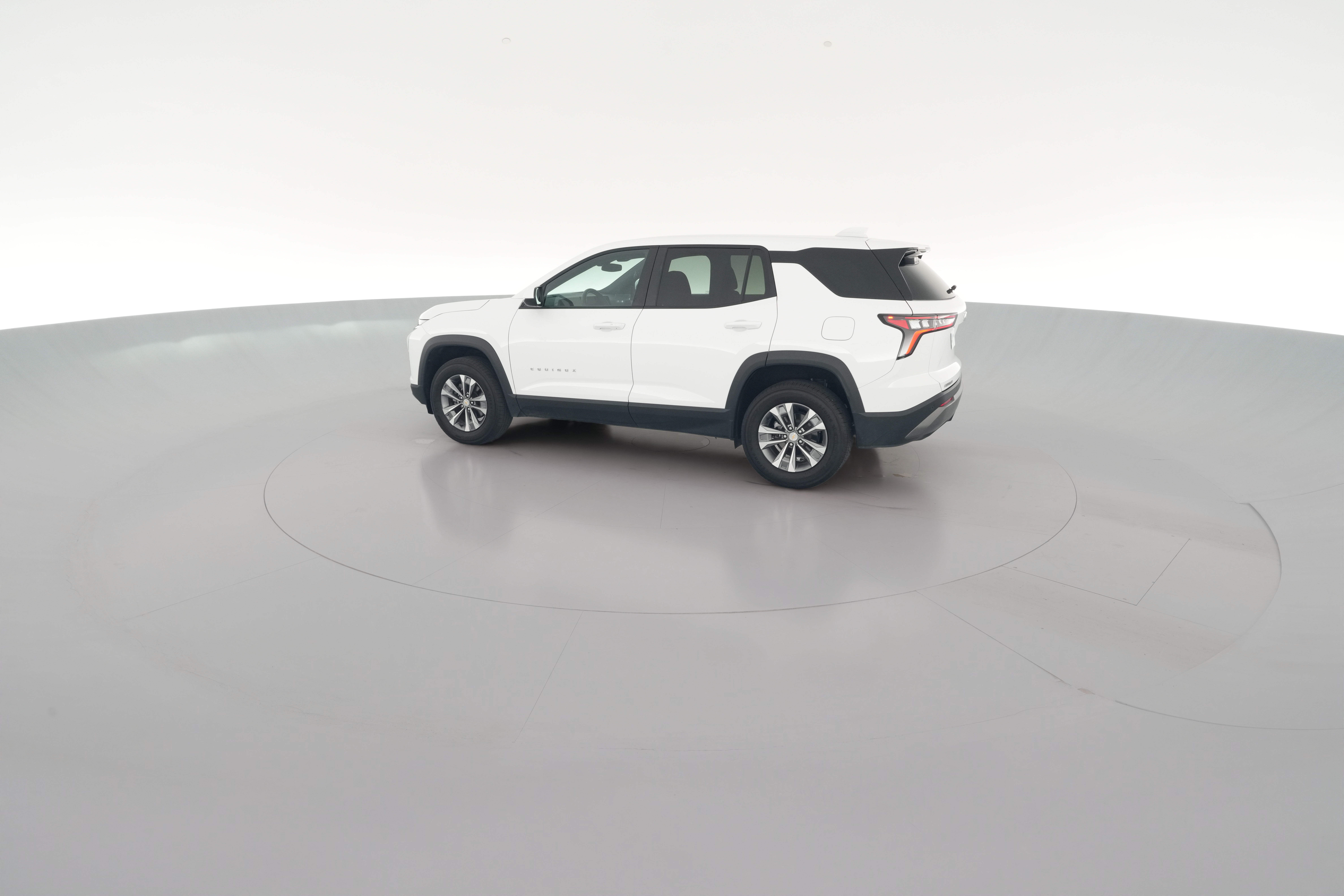 2025 Chevrolet Equinox LT - Photo 28
