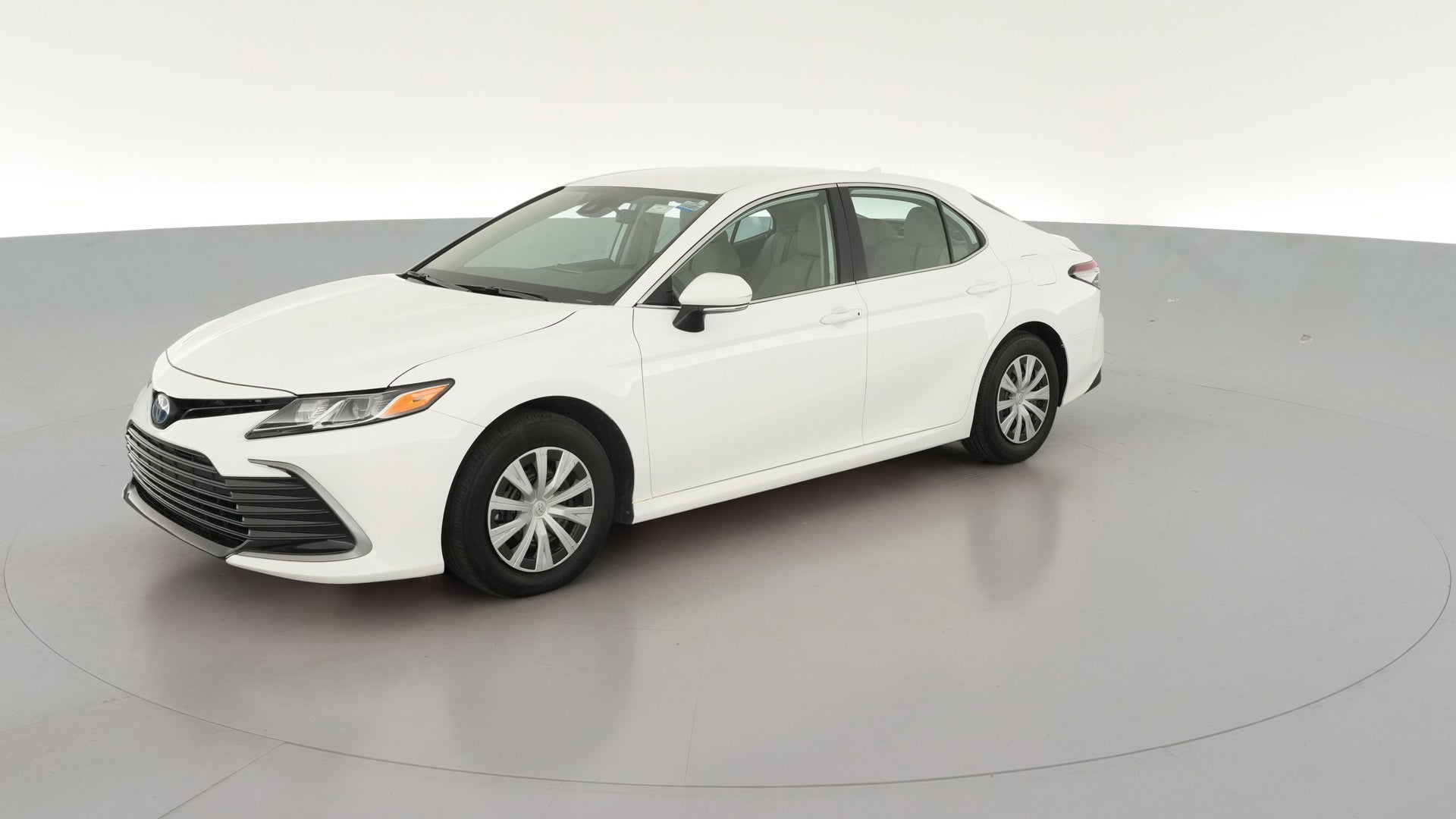 2024 Toyota Camry Hybrid vehicle photo