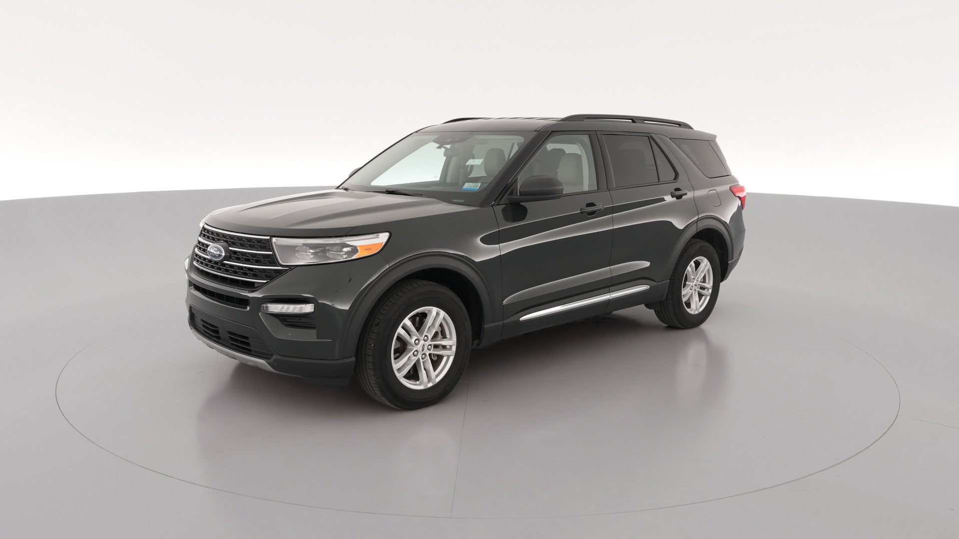 2022 Ford Explorer vehicle photo