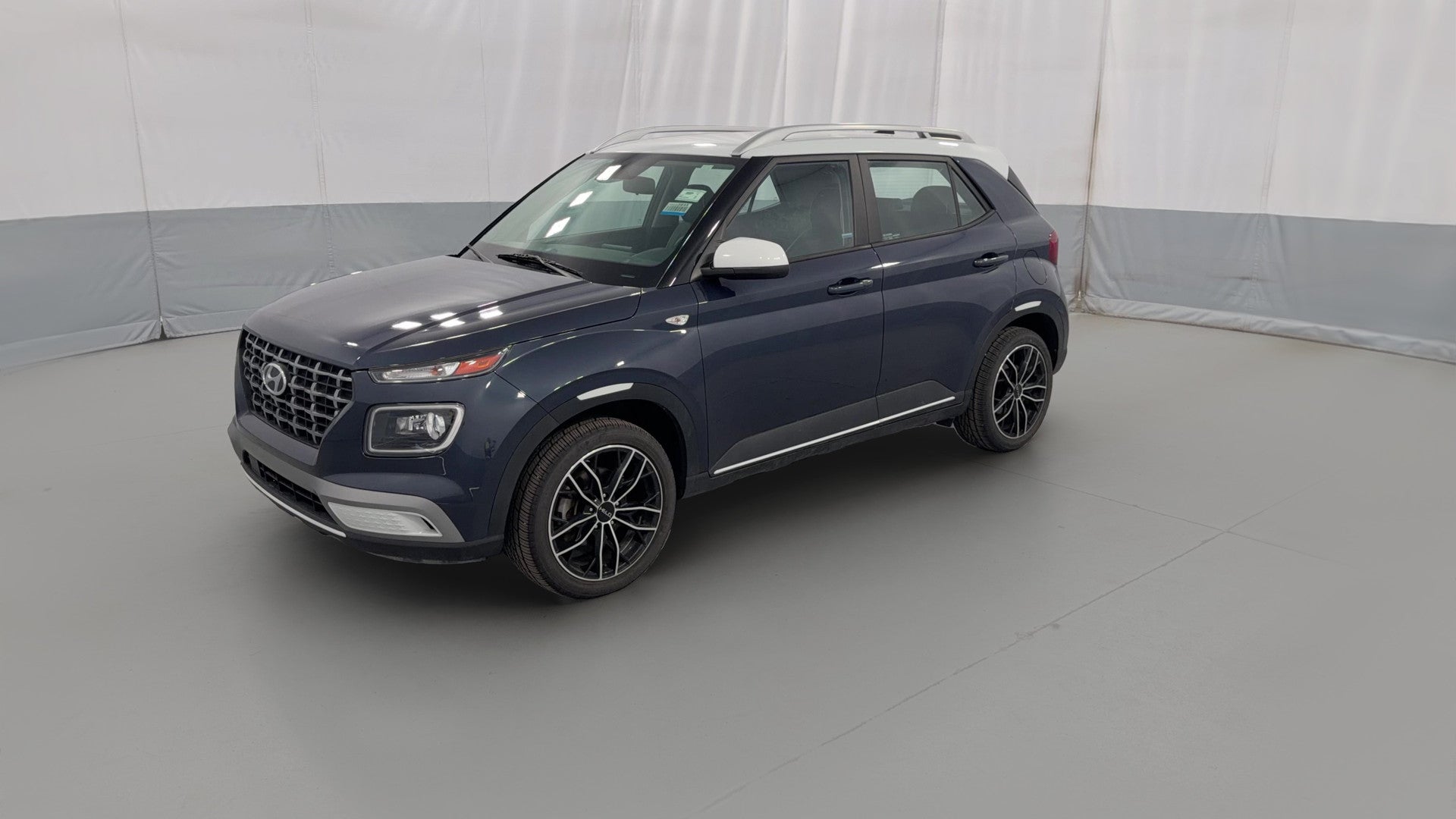 2021 Hyundai Venue vehicle photo