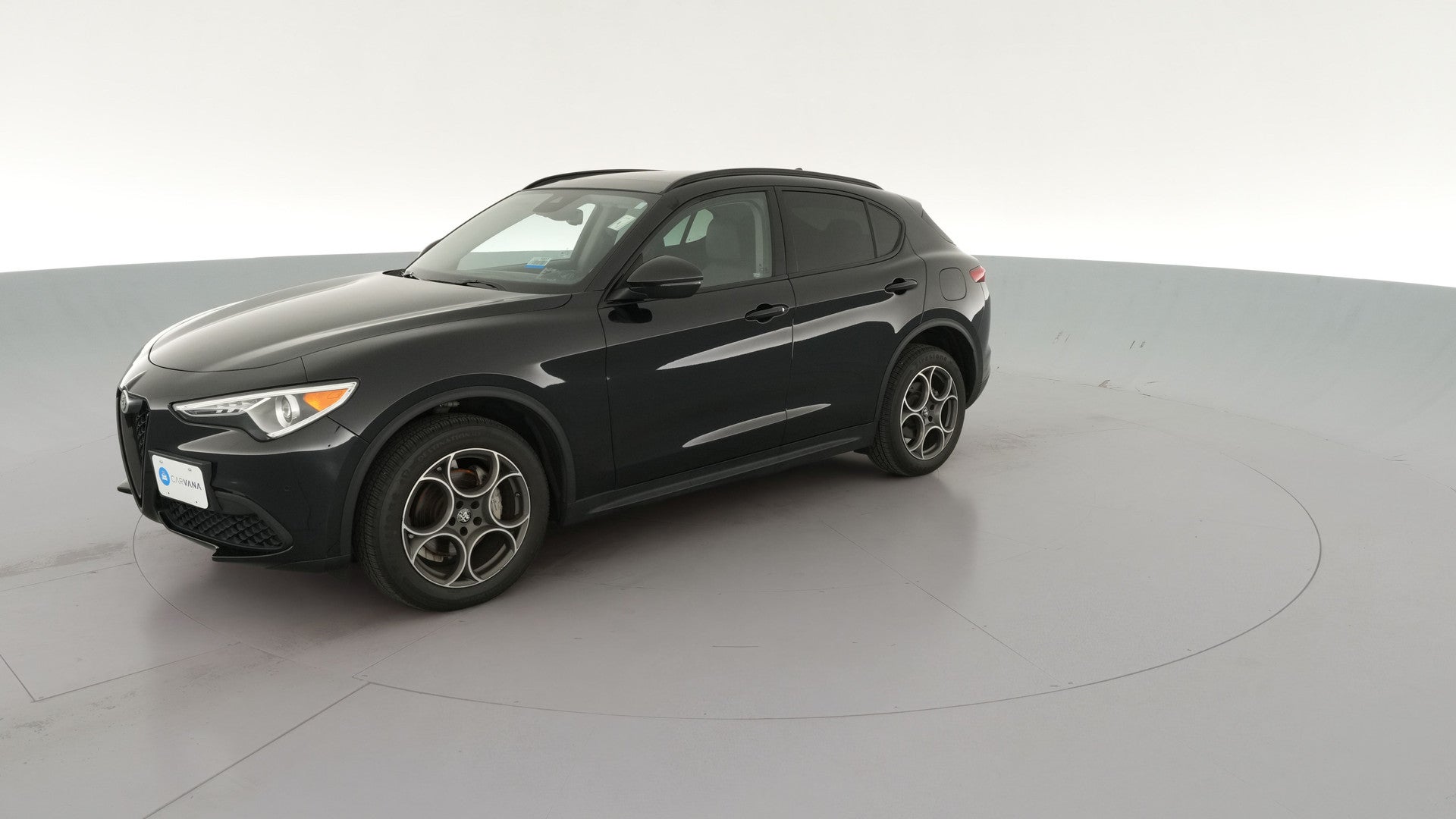 2021 Alfa Romeo Stelvio vehicle photo