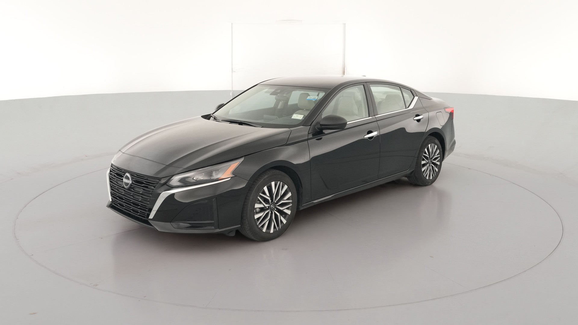 2025 Nissan Altima vehicle photo
