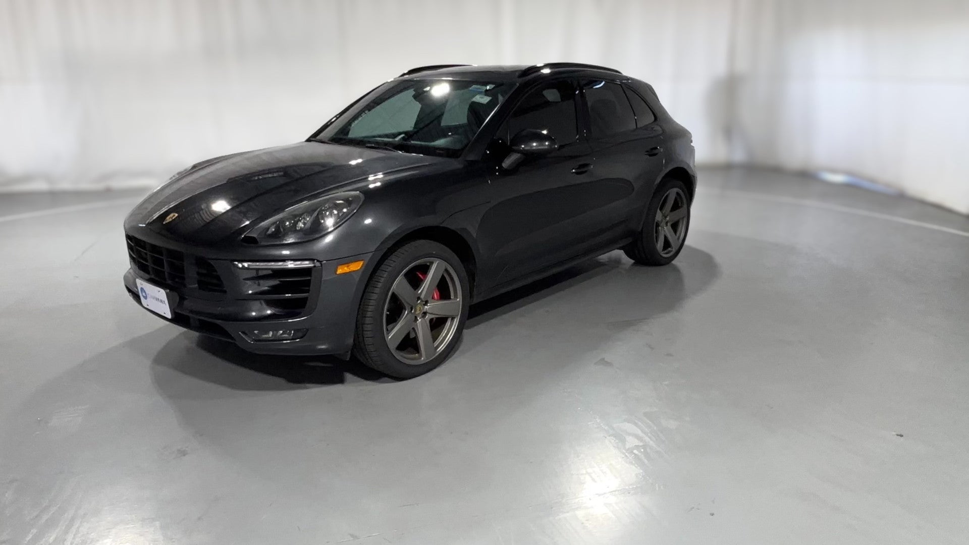 2017 Porsche Macan vehicle photo