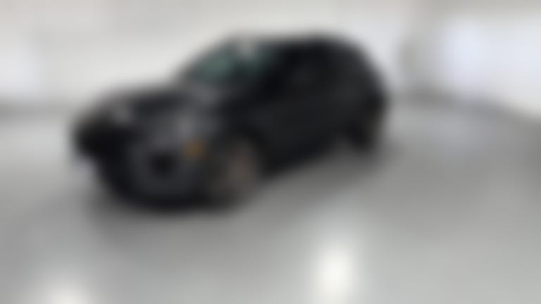 2017 Porsche Macan vehicle photo