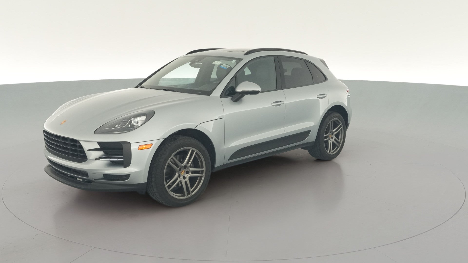 2020 Porsche Macan vehicle photo