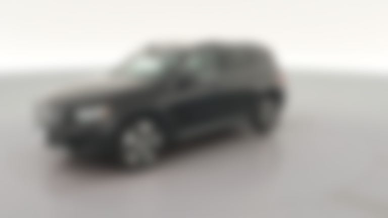 2025 Mercedes-Benz GLB vehicle photo