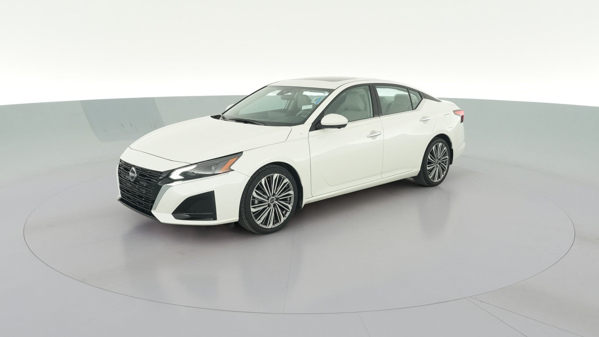 2023 Nissan Altima vehicle photo