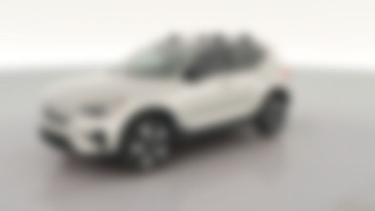 2025 Volvo EX40 vehicle photo
