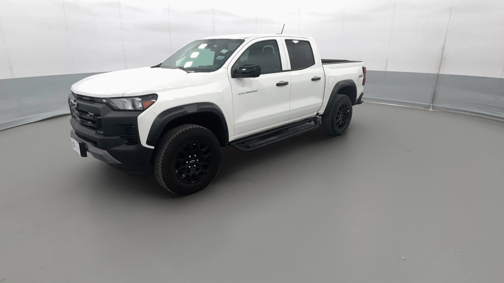 2024 Chevrolet Colorado Crew Cab vehicle photo