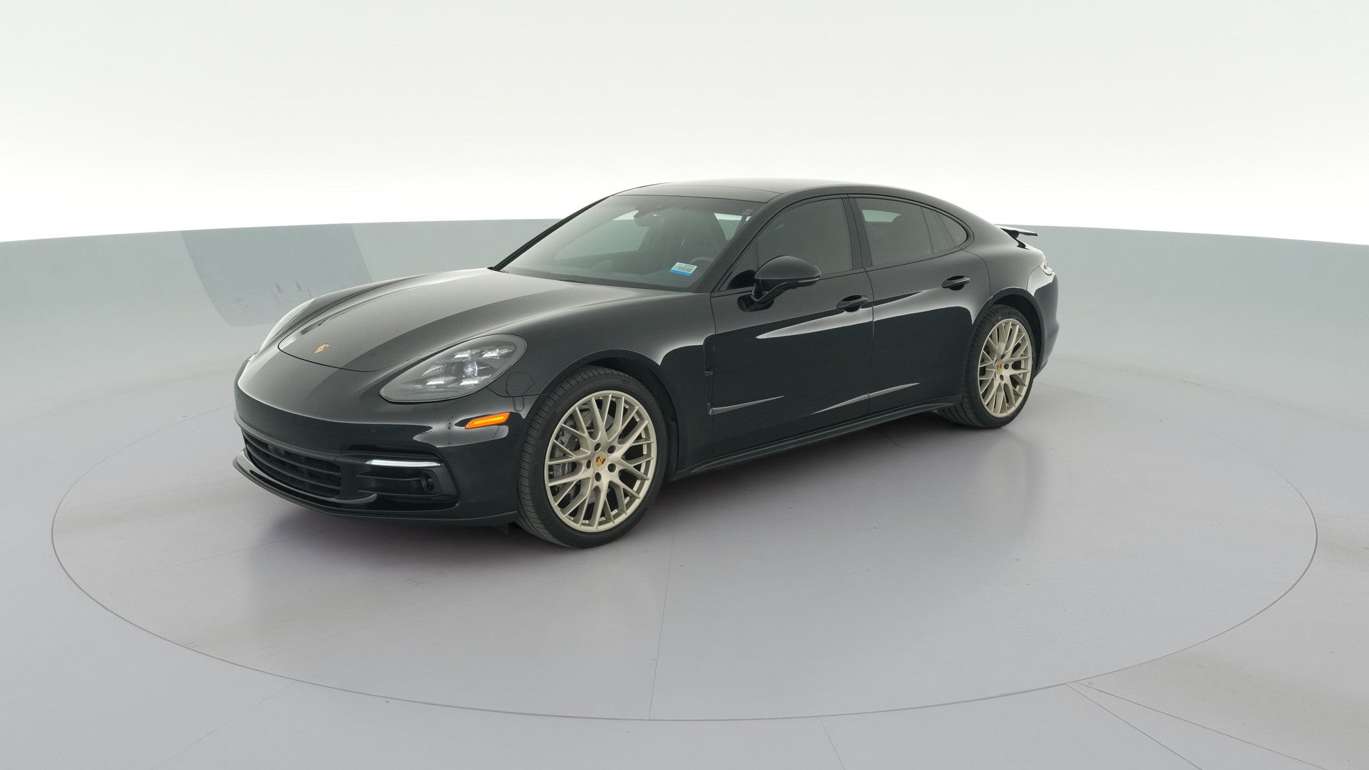 2020 Porsche Panamera vehicle photo