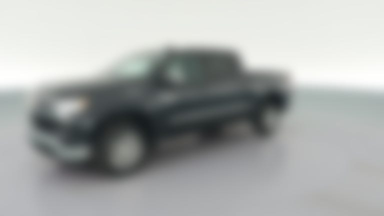 2024 Chevrolet Silverado 1500 Crew Cab vehicle photo