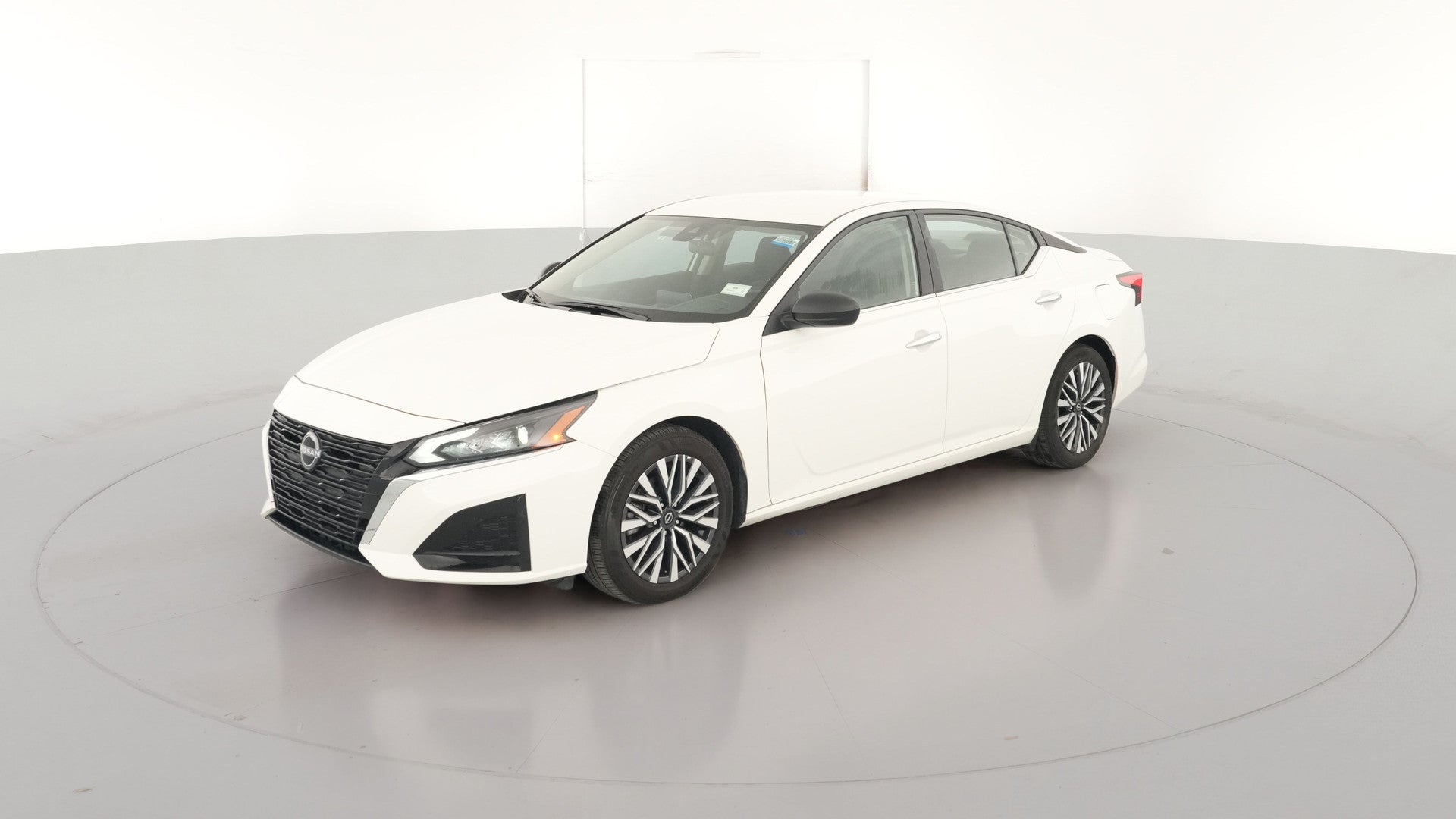 2025 Nissan Altima vehicle photo
