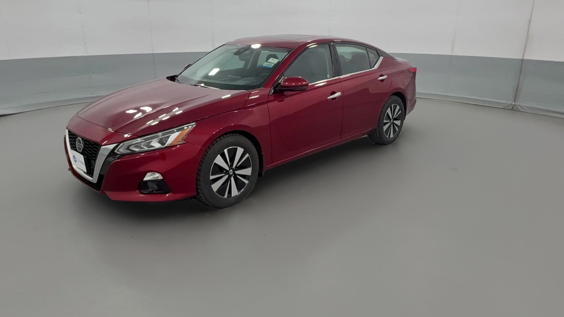 2020 Nissan Altima vehicle photo