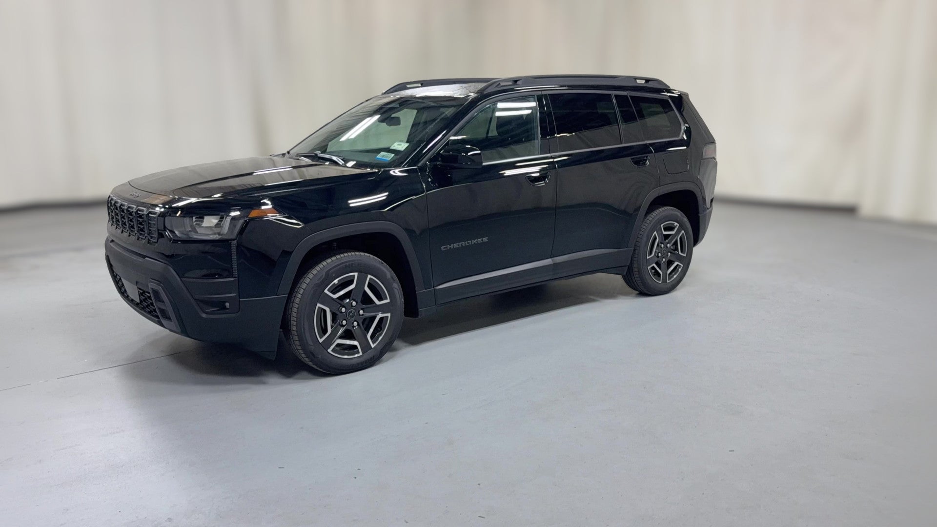 2026 Jeep Cherokee vehicle photo