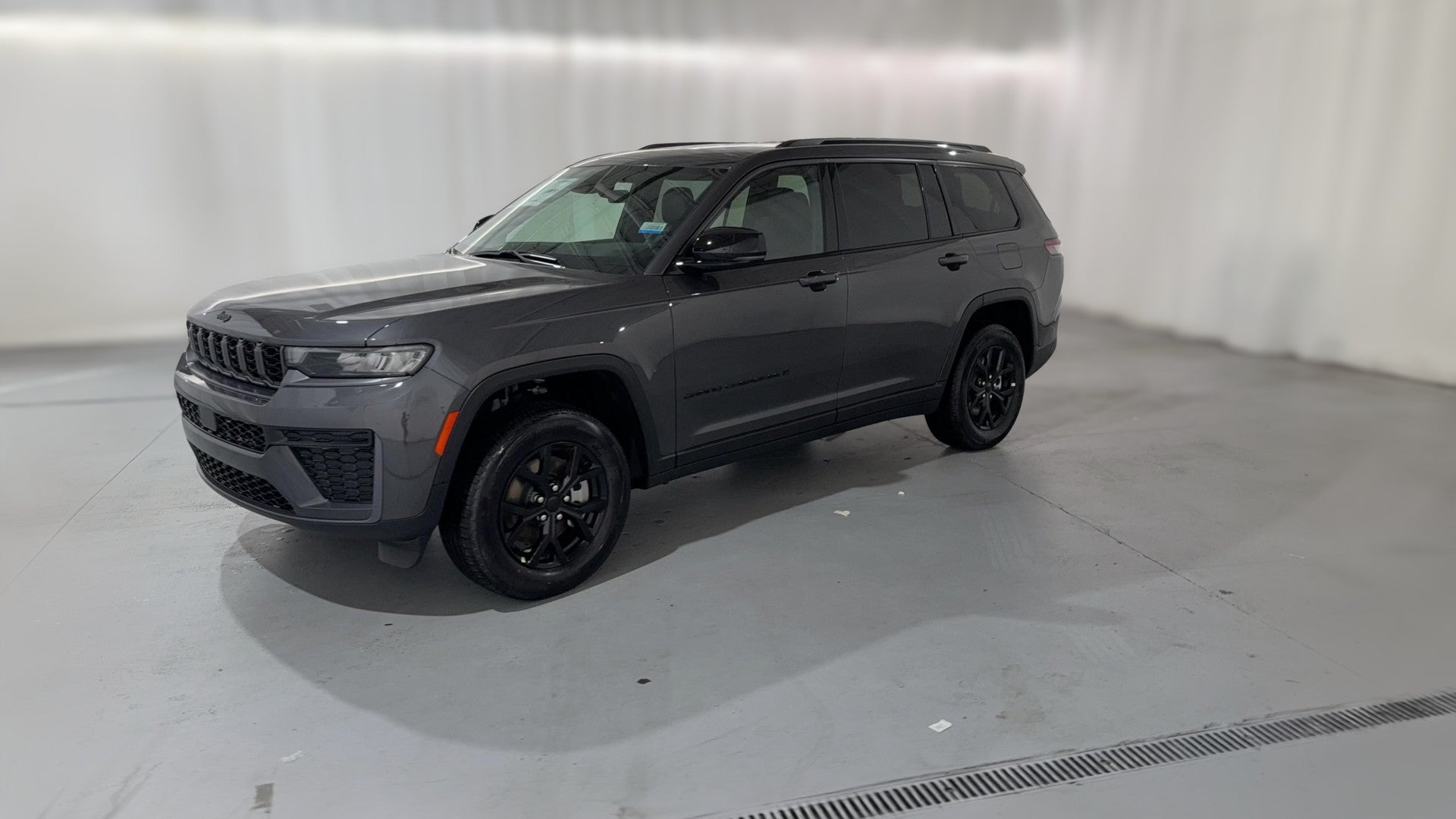 2026 Jeep Grand Cherokee L vehicle photo