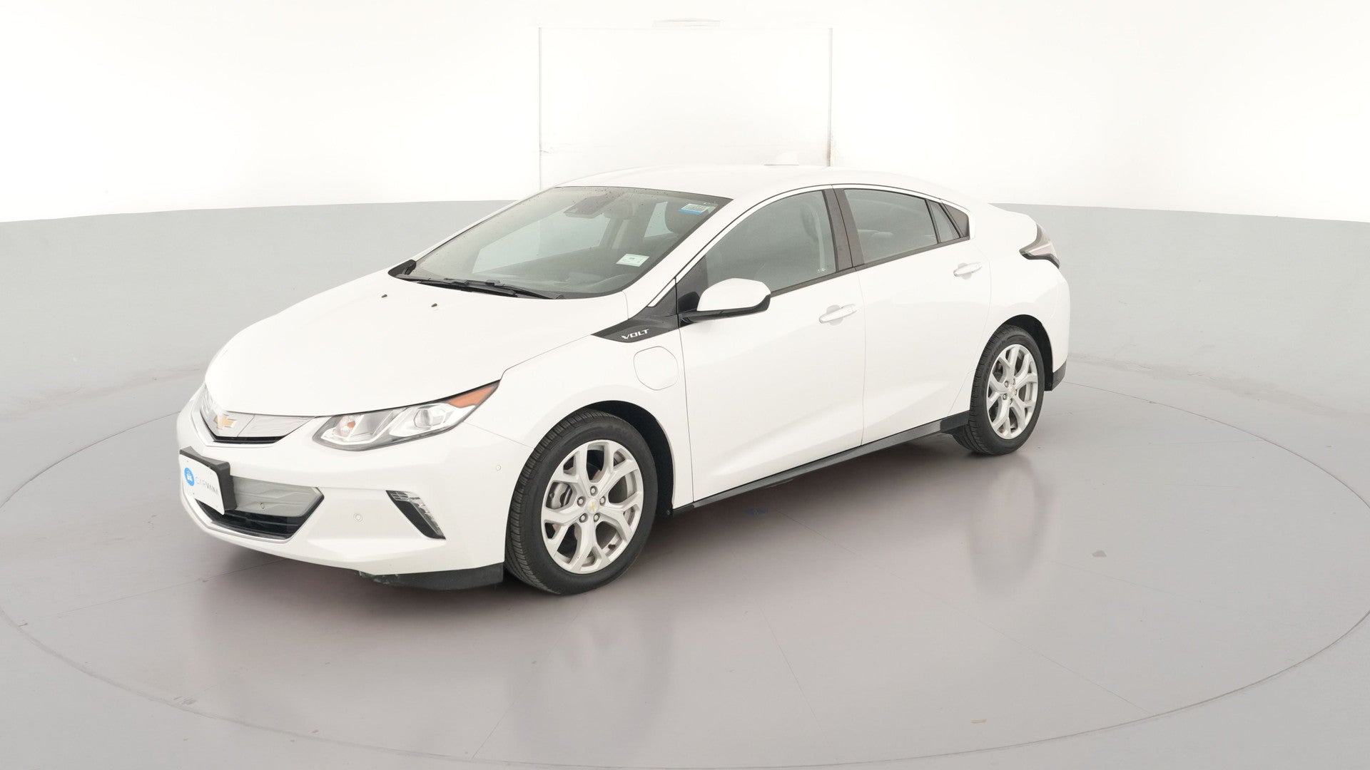 2018 Chevrolet Volt vehicle photo